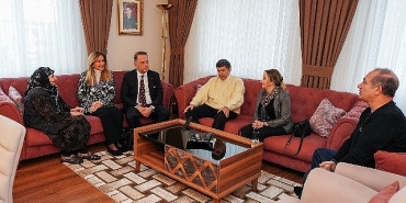 baskan-calik-ramazan-ayinda-komsulariyla-bir-araya-geldi.jpg