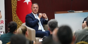 baskan-caliktan-sosyal-belediyecilik-vurgusu.jpg