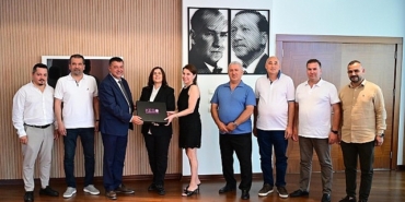 baskan-cerciogluna-kusadasi-esnaf-ve-sanatkarlar-odasindan-ziyaret.jpg