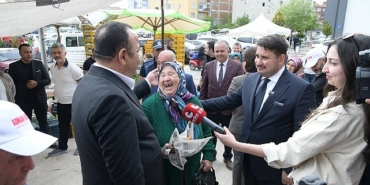 baskan-cirpanoglu-ve-milletvekili-beker-sahada.jpg
