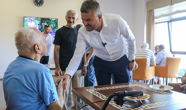 baskan-duman-bayramin-ilk-ziyaretini-huzurevine-gerceklestirdi.jpg