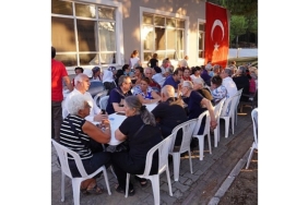baskan-ergin-pir-sultan-abdal-derneginin-hayir-yemegine-katildi.jpg