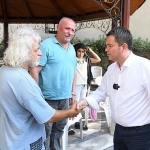 baskan-erkan-aydin-kucukbaliklida-vatandasla-bulustu.jpg