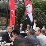 baskan-erkan-aydin-yenibaglar-mahallesini-ziyaret-etti.jpg