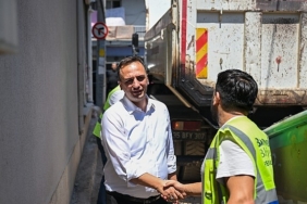 baskan-eski-camdibinde-sozunu-tutuyor.jpg