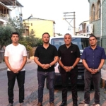 baskan-eski-sabahin-ilk-isiklariyla-sahada.jpg