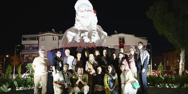 baskan-gencay-aysenur-ezgi-eygiyi-unutmadik-unutmayacagiz.jpg