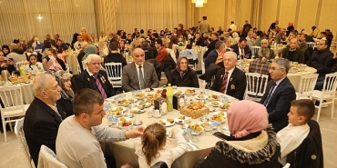 baskan-ibrahim-sandikci-sehit-ve-gazi-aileleriyle-iftarda-bulustu.jpg