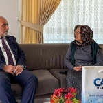 baskan-ibrahim-sandikcidan-sehit-annelerine-ziyaret.jpg