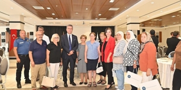 baskan-kinay-sehit-aileleri-ve-yakinlariyla-anlamli-gunde-bulustu.jpg