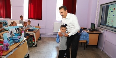 baskan-kirgozden-egitime-destek.jpg