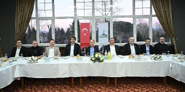 baskan-kocaman-muhtarlarla-bulustu.jpg