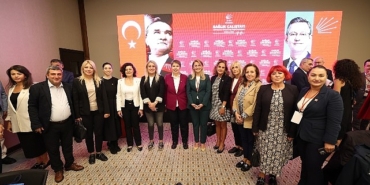 baskan-ovalioglu-saglik-calistayinda-konustu-insandan-ve-yasamdan-yana-tutumumuzu-kararlilikla-surdurecegiz.jpg