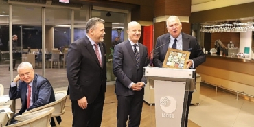 baskan-ozvardan-iaosbye-meslek-yuksekokulu-mujdesi.jpg