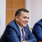 baskan-ozyigit-mahalle-muhtariyla-bir-araya-geldi.jpg