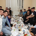 baskan-rasim-ari-ogrenci-evinde-sahur-yapti.jpg