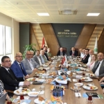 baskan-sadi-ozdemir-sanayicilerle-bulustu.jpg