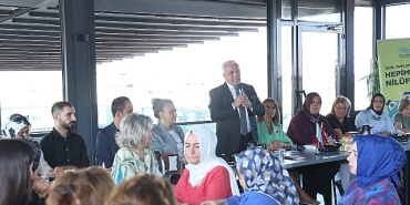 baskan-sadi-ozdemirden-niluferli-kadinlara-dayanisma-cagrisi.jpg
