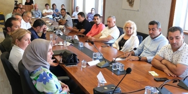 baskan-topaloglu-muhtarlarla-bir-araya-geldi.jpg