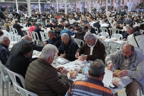 baskan-topaloglundan-camyuvada-iftar.jpg