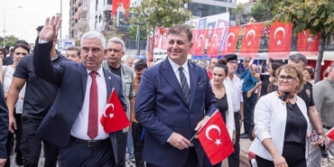 baskan-tugay-88-uluslararasi-bergama-kermesine-katildi.jpg