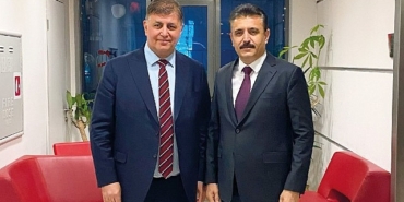 baskan-tugay-iki-elimiz-kanda-olsa-da-dikiliye-pis-su-aritma-tesisini-yapacagiz.jpg