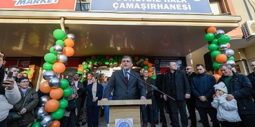 baskan-tugay-mendereste-sosyal-market-acilisina-ve-iftara-katildi-sosyal-desteklere-ihtiyacin-olmadigi-gunleri-gormek-icin-calisiyoruz.jpg