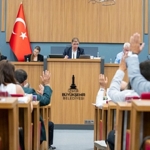 baskan-tugay-yanginin-yaralarini-birlikte-saracagiz.jpg