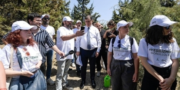 baskan-tugaydan-yanan-alanlarda-saha-mesaisi-yangindan-zarar-goren-alanlarimizi-yesil-izmir-gonullulerimizle-geri-kazanacagiz.jpg