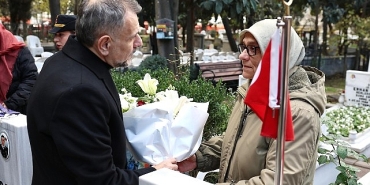 baskan-vekili-akin-sehit-esma-ceviki-unutmadi.jpg