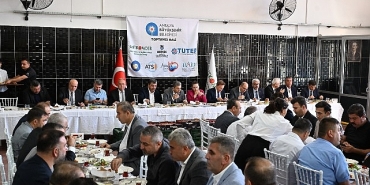 baskan-vekili-ozdemir-antalya-toptanci-halinde.jpg