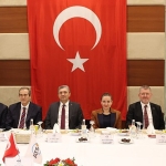 baskan-vekili-ozdemir-is-dunyasi-ile-iftarda-bir-araya-geldi.jpg