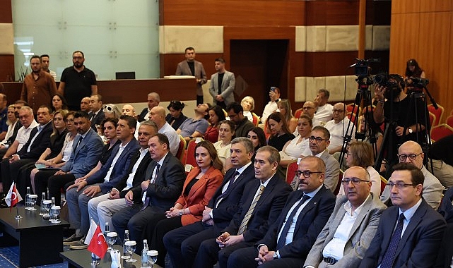 baskan-vekili-ozdemir-kaleici-zirvesine-katildi.jpg