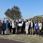 bayrakli-belediyesinden-cevreci-basari-ilce-geneli-sifir-atik-belgesi-alindi.jpg