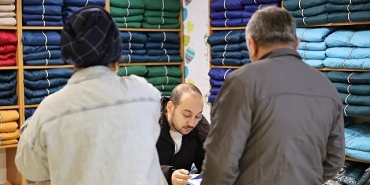 bayrampasa-belediyesinden-900-cocuga-900-mont.jpg