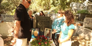 beklan-algan-vefatinin-14-yil-donumunde-anildi.jpg