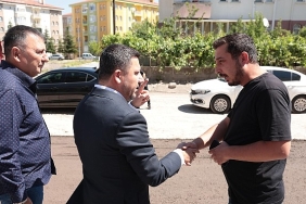 belediye-baskani-ari-erenler-ve-esenler-caddesinde.jpg