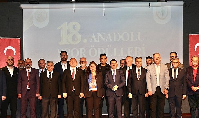 belediye-baskanimiz-rasim-ari-yilin-belediye-baskani-secildi.jpg