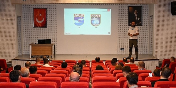 belediye-personeline-afet-bilinclendirme-egitimi.jpg
