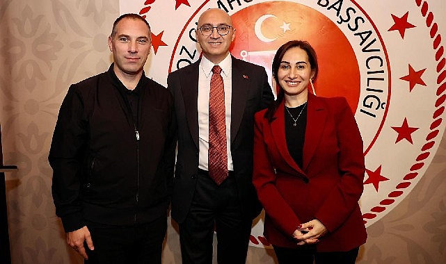 beykoz-cumhuriyet-bassavcisi-doc-dr-baris-dumana-anlamli-veda-yemegi.jpg