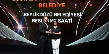 beylikduzu-belediyesi-tarafindan-hayata-gecirilen-ve-tum-turkiyeye-ornek-olan-beslenme-saati-uygulamasina-odul.jpg