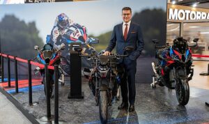 bmw-motorrad-motobike-istanbul-2024te-24-farkli-modelle-govde-gosterisi-yapiyor-4QzLl4IK.jpg