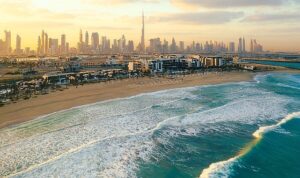 bu-yaz-emirates-ile-dubaiye-ucarak-sehrin-en-heyecan-verici-deneyimlerini-ozel-ayricaliklarla-yasayin-eNe6OGkg.jpg