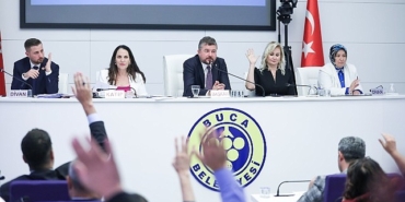 buca-belediye-baskani-duman-belediye-lokantamiz-bu-derin-yoksullukta-vatandaslarimiza-sicacik-bir-destek-oldu.jpg