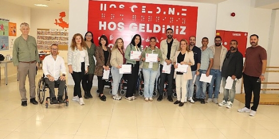 buca-belediyesi-personeline-empati-egitimi.jpg