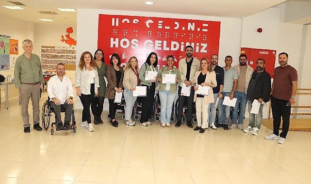 buca-belediyesi-personeline-empati-egitimi.jpg