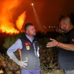 buca-tum-gece-alevlerle-mucadele-etti.jpg