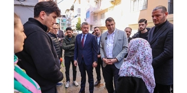 bucada-sel-seferberligi-baskan-duman-ve-chp-il-baskani-guc-sahada.jpg