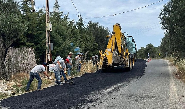 burhaniye-belediyesi-fen-isleri-mudurlugu-ekipleri-tarafindan-asfalt-yama-calismalariyla-onarildi.jpg