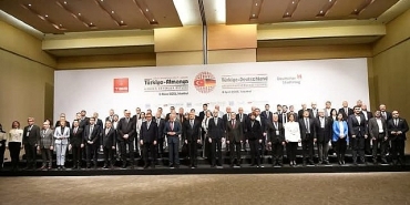 burhaniye-belediyesi-turkiye-almanya-kardes-sehirler-zirvesine-katildi.jpg